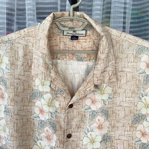 Tommy Bahama 100% Silk Short Sleeve Hawaiian Hibiscus Aloha Shirt Men’s XXL - Picture 4 of 6